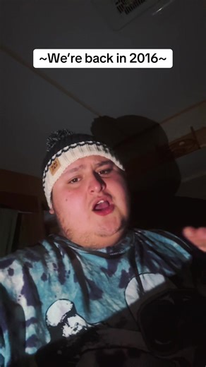Welcome back to 2016 yall 🐶 | 2016 vibes