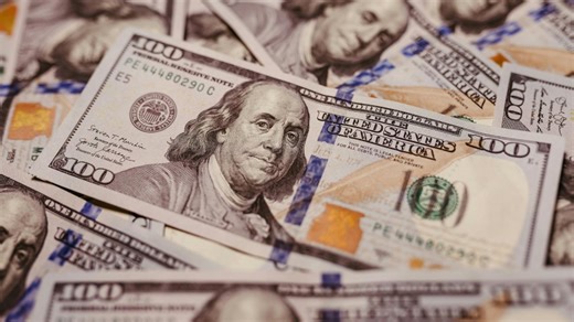CEO demands that Arkansas woman return her paycheck, she refused, now she is facing felony charges