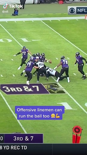 Baltimore Ravens Lineman Tyre Phillips Shows Off Ball-Carrying Skills