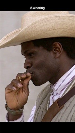 #movie Little America – The Boy and the Hat Shop