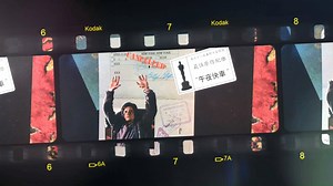 【#CineFan 估歌仔】無獎問答遊戲 Quiz time!....But no Prize😂 . 你認得這首令人中毒的歌嗎？ Can you recognize this addictive song? . . . . . 答案是《#午夜快車》的Chase！🏃 . 《午夜快車》是奧斯卡史上第一部以電子樂贏得最佳原創音樂獎的電影。電子音樂先驅佐治奧莫羅德，當年就是憑著《午夜快車》的配樂贏得金球獎和奧斯卡獎項。事不宜遲，快來聽聽這首得獎傑作！🏆 . 👀 想重溫經典的你，記得不要錯過10月27日的放映！ . The answer is "Chase" from Midnight Express! 🏃 . Midnight Express is the first ever winner of the Academy Award for Best Original Score as in electronic music genre. This soundtrack was composed by Giorgio Moroder, known as an electronic m