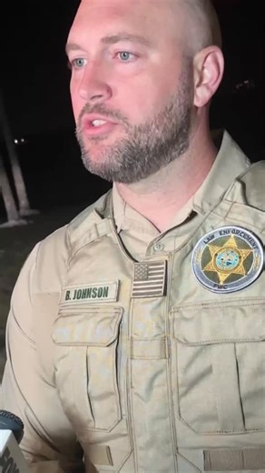 One person dead, one missing In Caloosahatchee boat crash. FWC public information officer gives a statement on what we know so far. Correction: The boat is a MTI 390. The officer originally provided incorrect information about the boat manufacturer. | The News-Press (Fort Myers and Cape Coral)