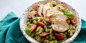 Kale Pesto Chicken Pasta