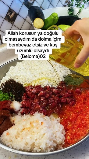 Derya göçan | Sarma dolma seven birine gönder sanada yapsın …..❤️ Domaliçi için malzemeler 300 gram dana kus başı (minik minik) 3adet kuru soğan 2... | Instagram
