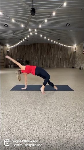 Vinyasa Yoga Flow! Love this strong core sequencing of poses.