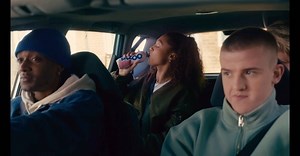 Summer Villiers on Instagram: "YAZOO 2023 Commercial 🤍 Huge shoutout to @amck for this one! Super grateful for my first commercial 🙏🏽♥️ Excited for what’s to come 😌 Director: Phil Clyde Smith @philipclydesmith Movement direction @kloedean Agent: @danielleg.p DOP: Jed Darlington @jed_dop Exec Producer: Rupert Elmes Producer: Phoebe Court-Thomas Talent: @summer.villiers @theo_simpsonx @jamiebell_13 @whereisfreddy_ @yazoo_milk_drinks"