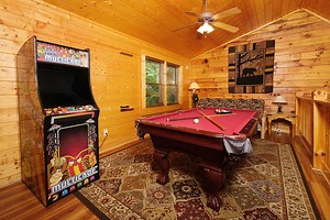 Pigeon Forge Cabins - Bear Retreat