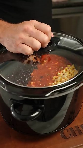 Crockpot chicken tacos #tacos