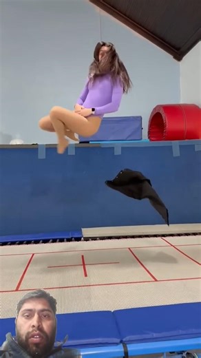 Duckling saves seriously injured cat🐥#DuckRescue #Cute Animals #Animal Rescue