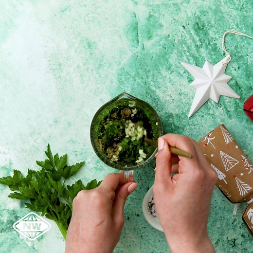 4.3K views · 30 reactions | Compliment this honey glazed Christmas lamb with crispy parmesan spuds and seasonal grilled greens for a Christmas meal to remember  This Recipe of the Week will be the talk of the table. 襤  Shop the recipe and add all the ingredients in one click here: www.newworld.co.nz/recipes/lamb/Honey-glazed-Christmas-lamb | New World | Facebook