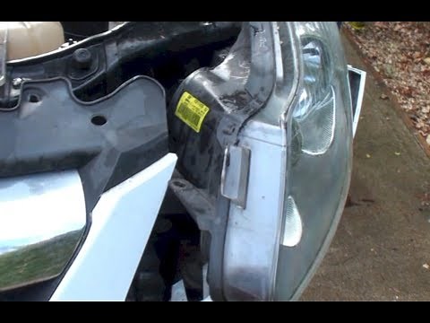 Corsa D Passenger headlight bulb change