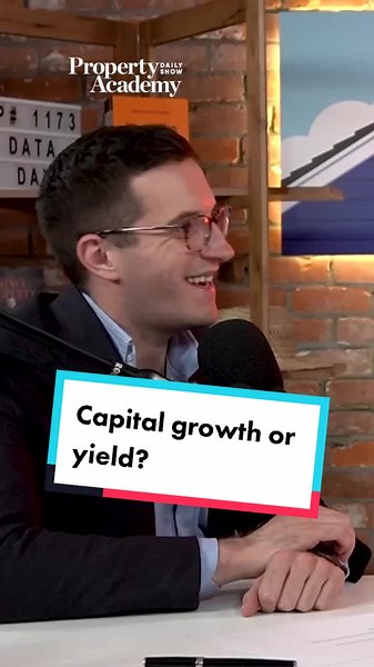Which is better for your first investment property? Capital growth or yield? 🏠 #nzpropertyinvestor #nzproperty #nzpropertyinvestment #capitalgrowth