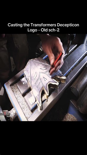 Casting the Transformers Decepticon Logo: Old School Style