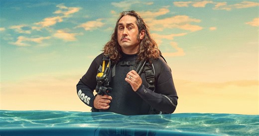 Shark! Celebrity Infested Waters: Celebs react in teaser clip