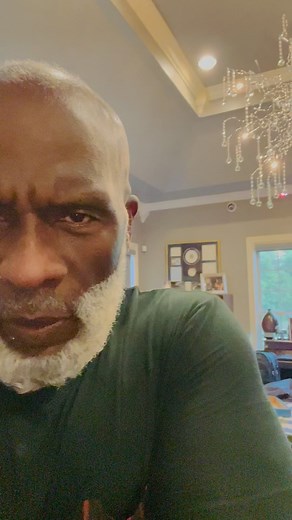 7.7K views · 859 reactions | Yes Kitty & Kat knows when it’s time to shut it down!!!! #Goodnight #itsdone | Bebe Winans | Facebook