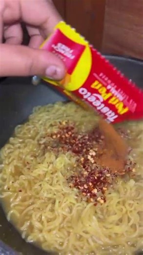 Meri Favourite Cheesy Maggi Recipe! 🧀🔥