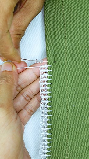 35K views · 231 reactions | ✨Super trendy crystal beads border lace tutorial瑱❤ #embroidery #handmade #fblifestyle #viral #reels #trending | Crafty Needles 7 | Facebook