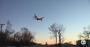 Detroit Metro Airport still using controversial landing system; new federal probe underway