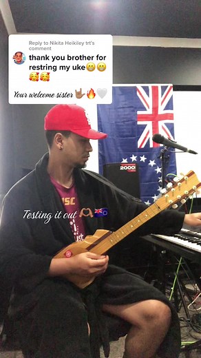 Cook Island Ukulele Restringing Demo