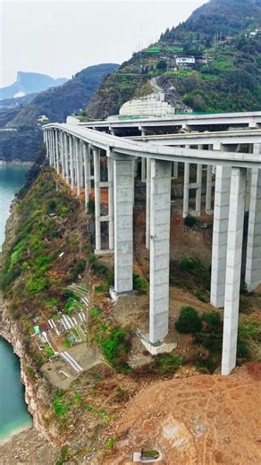 Construction progress of Anlai Expressway E Yu section #highwaydevelopment #mountains #bridge