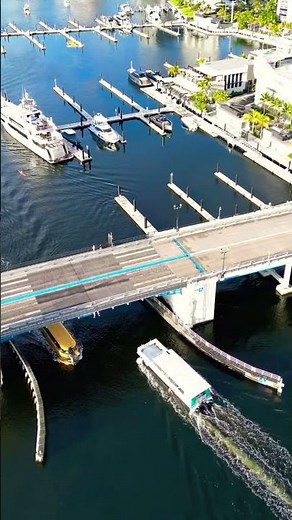 Boat Nearly Crashes Into Another Boat #vacationgoals