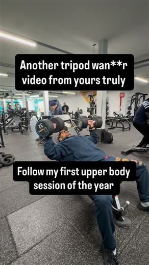 Taurean O’Sullivan | Online Body Transformation Specialist on Instagram: "Another tripod wanker training video from yours truly 🤷🏽‍♂️😂⁣ ⁣ I kicked off the week with upper body 👊🏾⁣ ⁣ Exercise 1⁣ Incline db presses probably one of my favourite exercises to hit upper chest 🎯⁣ ⁣ Exercise 2⁣ Dumbbell Lateral raises again big fan of this exercise. The side felt is one of those muscles that you kind of have to isolate I find to gain some shape much like calves ⚔️⁣ ⁣ Exercise 3⁣ Cheat supported ca