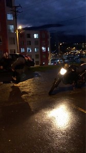 Broma la moto invisible 😂😂 | El caresucio