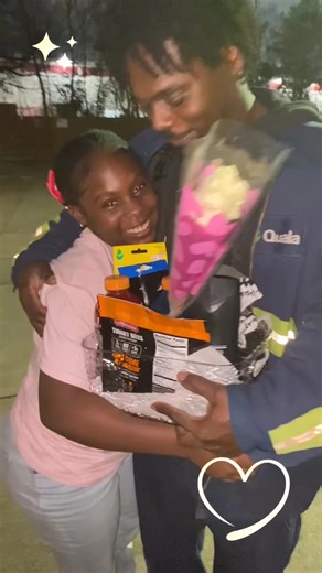 Happy Valentines Day!💝 My big girl A’yari saved her money. Last minute rushed me too the store. She was adamant to get him a gift basket. She say her daddy works so hard and nobody does for him💜 #Daddysgirl #houston ##viral #fyp #explorepage✨ @yaribruh