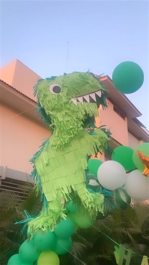 BeadsNTassels By Sonali&Monali on Instagram: "#dinosaur#piñata#birthdayparty"