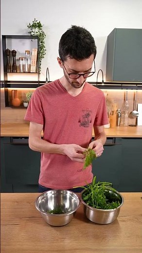 DON'T THROW AWAY YOUR CARROT TOPS ANYMORE: The Chef's Recipe! 🥕🌿 #foodhack #cuisineaz