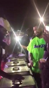 Drake on his way to the Bahamas! last night he made an appearance at a local fish fry fair in Turks and Caicos Islands. BN gotten word that 242 is his next stop. BN got the exculsive. BN also got word from Drakes camp that he will be performing next year in the 242! | Bahamas News Ma Bey