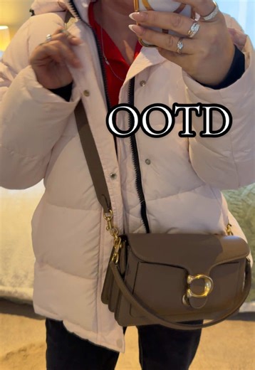 Stylish Winter Outfit with Warm Puffer Coat