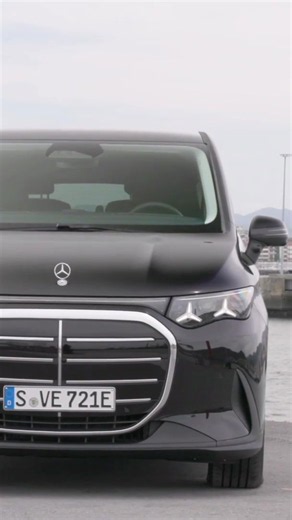 The all new electric Mercedes-Benz VLE 300 - Design Preview in Obsidian black