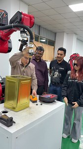 #Industrial #collaborative #welding #spraying #palletizing #six-axis robot#robotfactory | Li Zhang