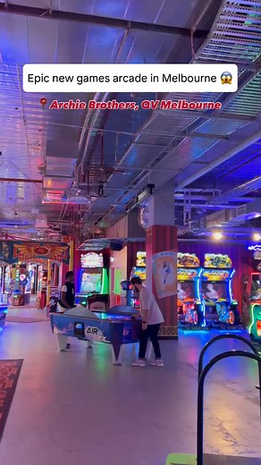 Huge new games arcade @archiebrothersarcade has just landed at @qvmelbourne 🤩 Gather your crew and get ready to test your skills 😝 We’re talking Mario Kart, motorbike racing, air hockey, basketball games and heaps more fun 🥳 Then fuel up with a round of OTT cocktails and a feed at the bar 🍔 And don’t forget to have a go at the claw machines 🍿 Hot tip: score $5 tacos and drinks from $7, 4-6pm daily 🍻 📍Archie Brothers, QV Melbourne ⏰ Sun-Thu 10am-11pm and Fri-Sat 10am-1am #melbourne #WhatsO