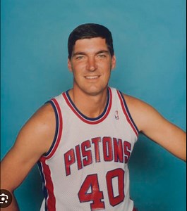 Bill Laimbeer vs Scott Williams ejected for fighting Bill was fined $12,000 and Scott was fined $6,000 1993 Detroit and Chicago #detroit #chicago #NBA | Two Three Gaming
