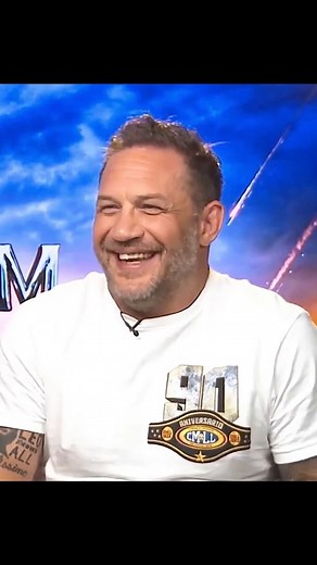 tomhardy.bae | Tom Hardy Fan page on Instagram: "Tom talking about his process on filming the scenes between Eddie and Venom, when he's basically by himself 🎬✨✨ 📹 Interview with @ignlatam (full video on their YouTube) Only 7 more days till Venom: The Last Dance will be in theaters everywhere‼️"