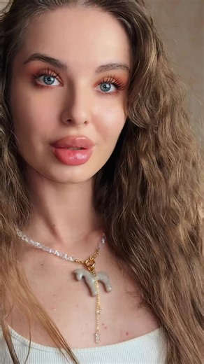 Discover Ali Khimenko and Alinych Andreevich's Style