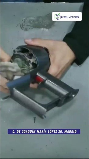 Dyson V15が掃除中にすぐ止まる？🔧 バッテリー交換で解決！