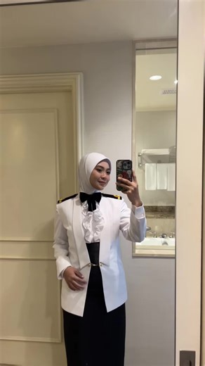 Create Your Own Elsa Hairstyle Tutorial