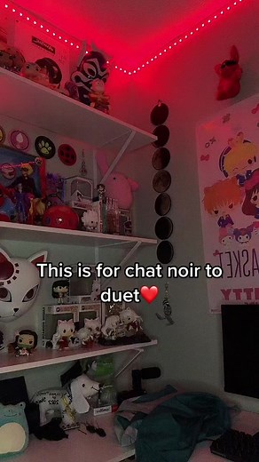 Hello kitty #miraculousladybug #ladybugcosplay #miraculousladybugcosplay