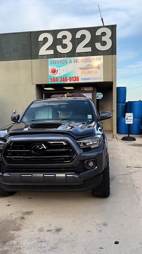 SOMOS LA COMPAÑÍA #1 en Envíos de #carros 🚘a #honduras 🇭🇳 y de encomiendas 📦 en todo#Louisiana Visita nuestras oficinas!! Contáctanos para más información y cotizaciones. 504-346-9136 🇺🇸 #usa 2323 West Bainbridge Avenue Suite 108 Kenner, Louisiana 70062 📍 #envios #spslogistics #catracho #segurosyrapidos #adomicilio #recogemos #cajas #ventas #barriles #kenner #sps #enviosdecarros #louisiana#carros #viral