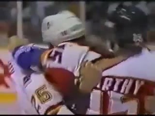 27 years ago #OTD… That 💨 from Sandy McCarthy 🆚 Alex Stojanov - 04/20/95 https://www.hockeyfights.com/fights/15030 #Canucks #Flames | hockeyfights.com