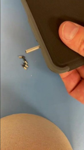 Fixing, Removing a broken 3.5mm headphone jack from an iPad, the easy way #shorts #fyp #technology