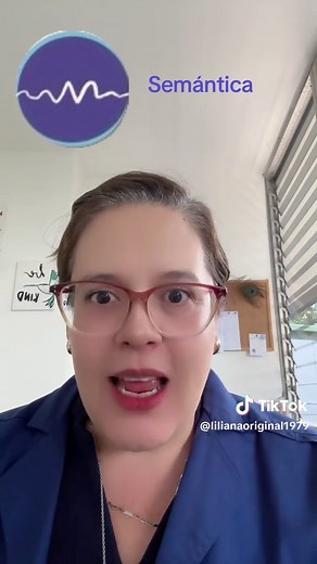📚✨ ¿Sabías que la semántica es la parte de la lingüística que estudia el significado de las palabras y frases? 🔍💬 Entender la función semántica nos ayuda a captar cómo los significados cambian según el contexto y cómo interpretamos mensajes en nuestro día a día. 💡🤔 ¡Aprende más sobre cómo las palabras comunican ideas y emociones! 🌟👂 #Semántica #Lenguaje #Significado #Aprendizaje #Lingüística #Curiosidades #TikTokEdu #FunciónSemántica #AprendeConmigo #Palabras