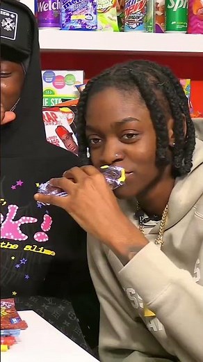 Jenn Carter, Kyle Richh and TaTa Try Eggo Waffle Pop Tarts