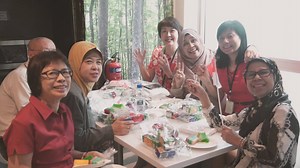 Throwback to when we gathered to celebrate Singapore's 52nd birthday over local favourite delights & reminisced about the past by playing old school games like five stones & capteh at our staff party! Watch this short video for highlights captured from the event! #officeparty #workhardplayhard #nationalday #DeloitteSG #DeloitteSG50 #LifeAtDeloitte #AsOne #SG52 #OneNationTogether | Deloitte