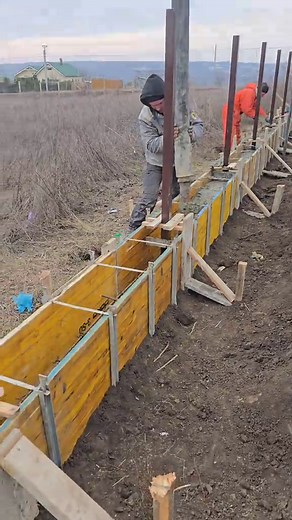 #Gard #ograzi #betoane #Terase #drum #case #atmoska#pireu#060165249