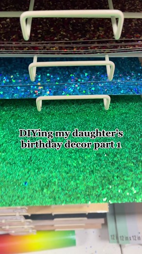 DIY Sesame Street Birthday Sign: Sweets Table Decor