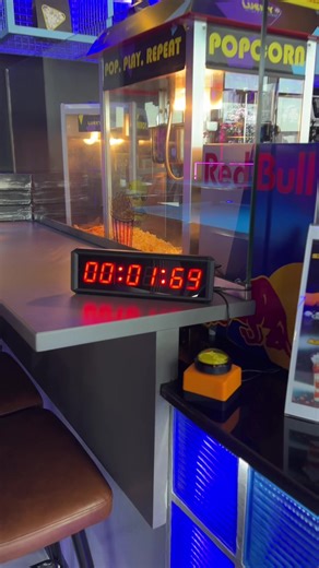 Can you beat the timer? Lets check your skill with Lucky 8 seconds challenge! #abudhabi🇦🇪 #fyp #arcade #challenge #venue